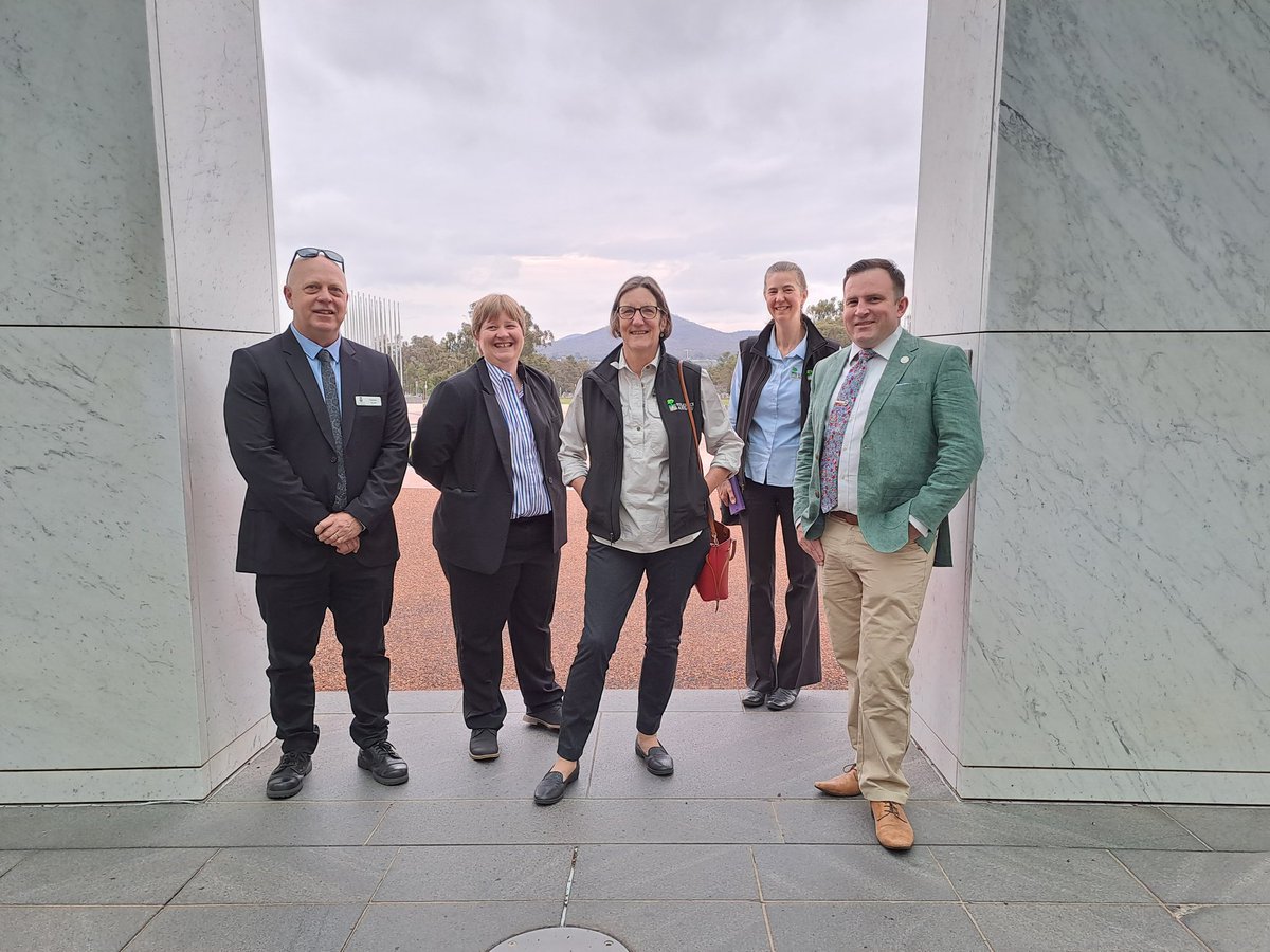 <a href="/SoilScienceAust/">Soil Science Australia</a> appears to be taking over Parliament this morning. #soil