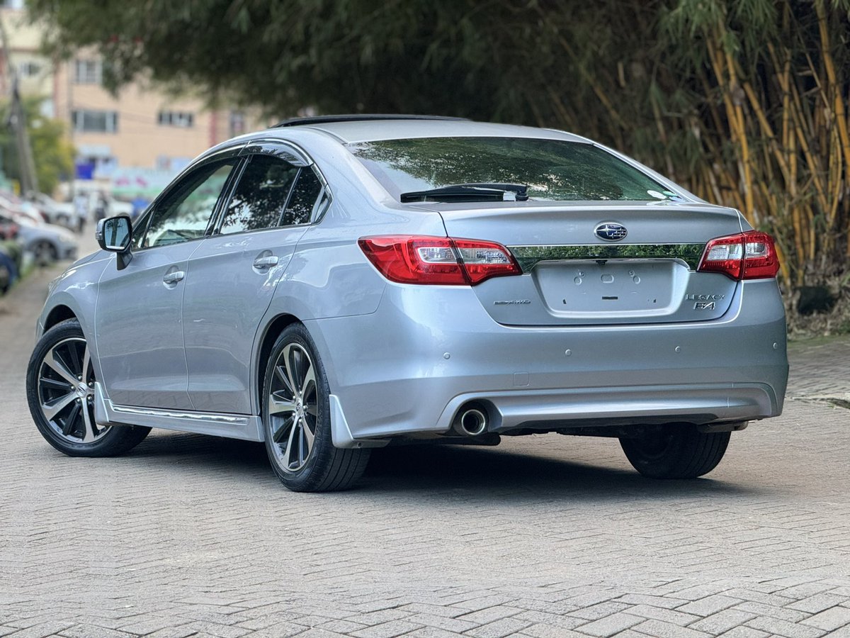 House_Of_CarsKE's tweet photo. At first blush, the Subaru Legacy is a great all-round sedan, thanks to its standard all-wheel drive and reasonable price. This is a car with very few compromises, effectively blending an excellent ride, responsive handling, a roomy and quiet interior, great visibility, simple controls, and easy cabin access front and rear.
This Particular model is equipped with :
▫️2500cc NA Engine w Auto Transmission 
▫️ Symmetrical AWD 
▫️Eyesight Tech  (Lane Assist & Anti collision)
▫️SunRoof🔥
▫️SI Drive
▫️Cruise Control
▫️ Hill Ascent Assist
▫️Power, Leather, Memory Heated seats
▫️Heated Steering Wheel
▫️Parking Sensors
Etc

Asking Price is Kes 2,780,000/=

Book a Test Drive Today;
https://t.co/kug3GJDjv1 ✅

Need more units? Click the link ⬆️ 
Contact us on 0715 400 709 for more info