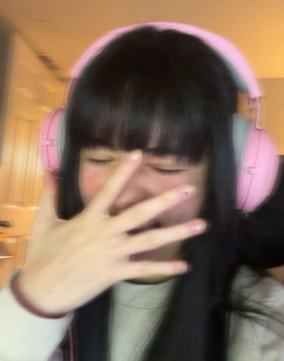 guess who went hermit mode and watched and FINISHED attack on titan in time to watch the finale (me, it’s me)