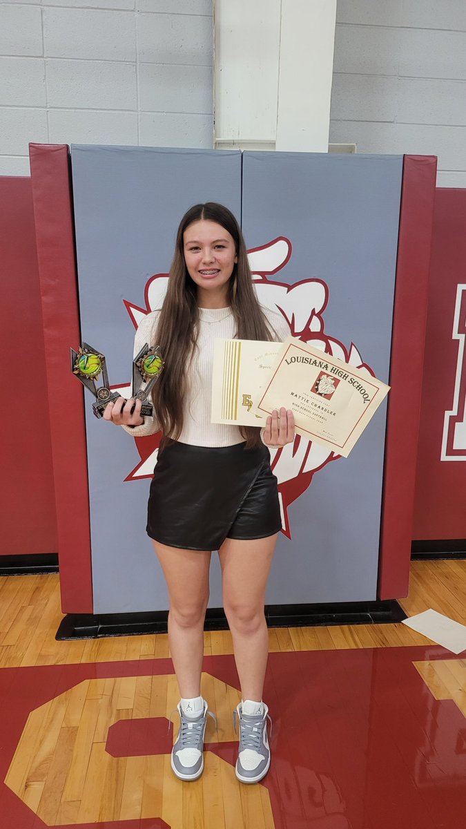I had my athletic sports banquet yesterday and i received offensive mvp, team mvp, 2nd team all conference, 1st team all district, and 1st team all region. can’t wait for travel ball and next years school season! <a href="/bcpepperswall/">Peppers-Wallace</a> <a href="/CoastRecruits/">Coast 2 Coast Recruits</a> <a href="/QrRecruiter/">QR RECRUITER</a> @DRecruits1