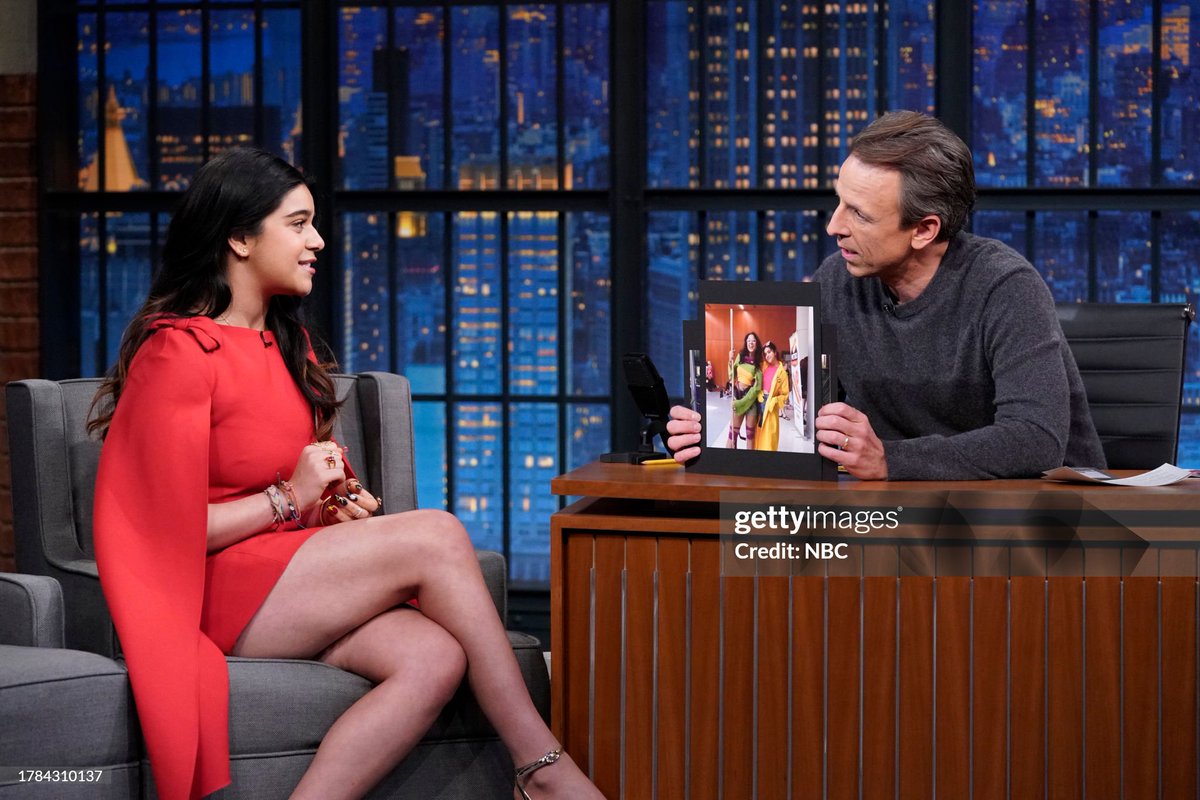 ImanVellaniEn's tweet photo. Looking beautiful on Late Night #TheMarvels https://t.co/KGUrN4g18w