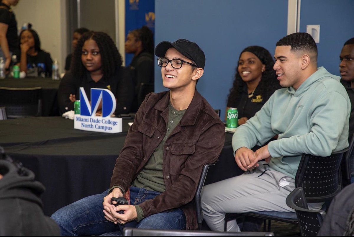 Today or our President &amp; CEO,  Lucia Davis-Raiford, had the honor of being a guest speaker for Miami-Dade College North Campus’ Monthly Scholar Luncheon. 🦈💙

#BeMDC #MDCNorth #luncheon #civicengagement #leadership #sharks #scholars #presidential