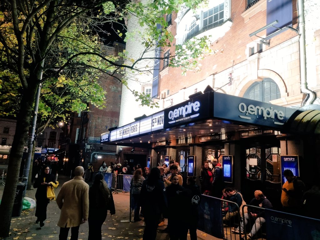 Eight or ninth time seeing the lads in <a href="/thewonderyears/">The Wonder Years</a>. Never getting sick of them.   Never growing up.