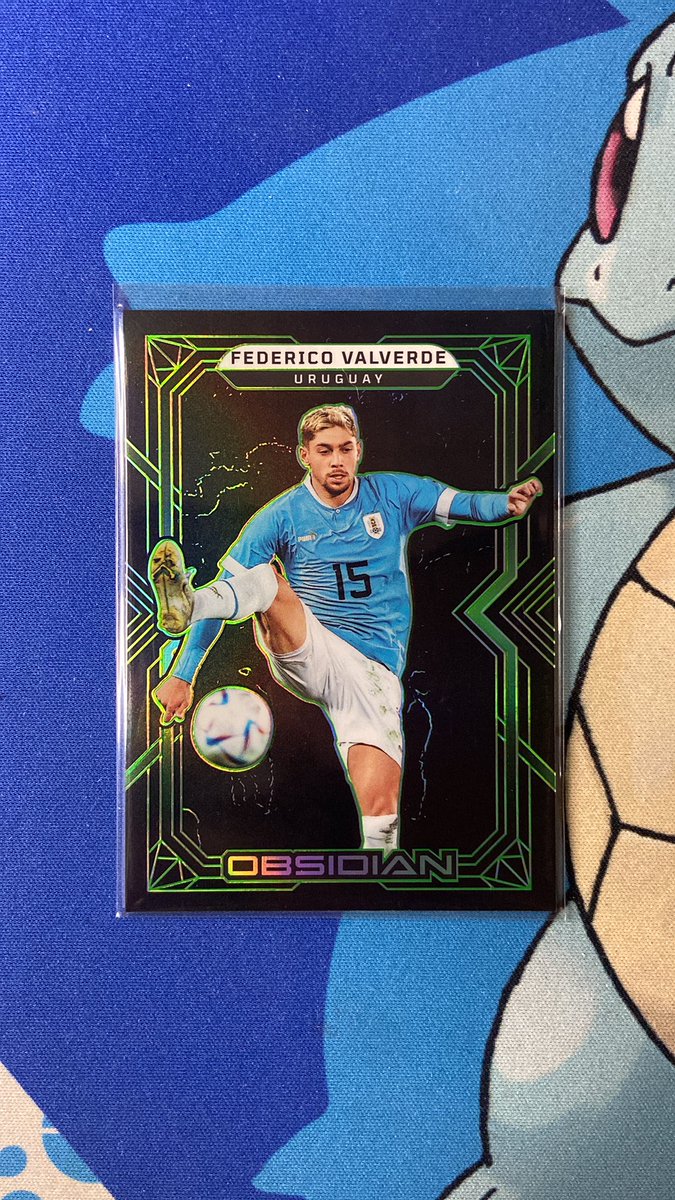 Card_Slayer819's tweet photo. Federico Valverde Obsidian /5
$65 open to offers
Shipping:
$5 BMWT
$1 PWE (1-2 Card Max)
#slayersale https://t.co/p97GWNGIAU