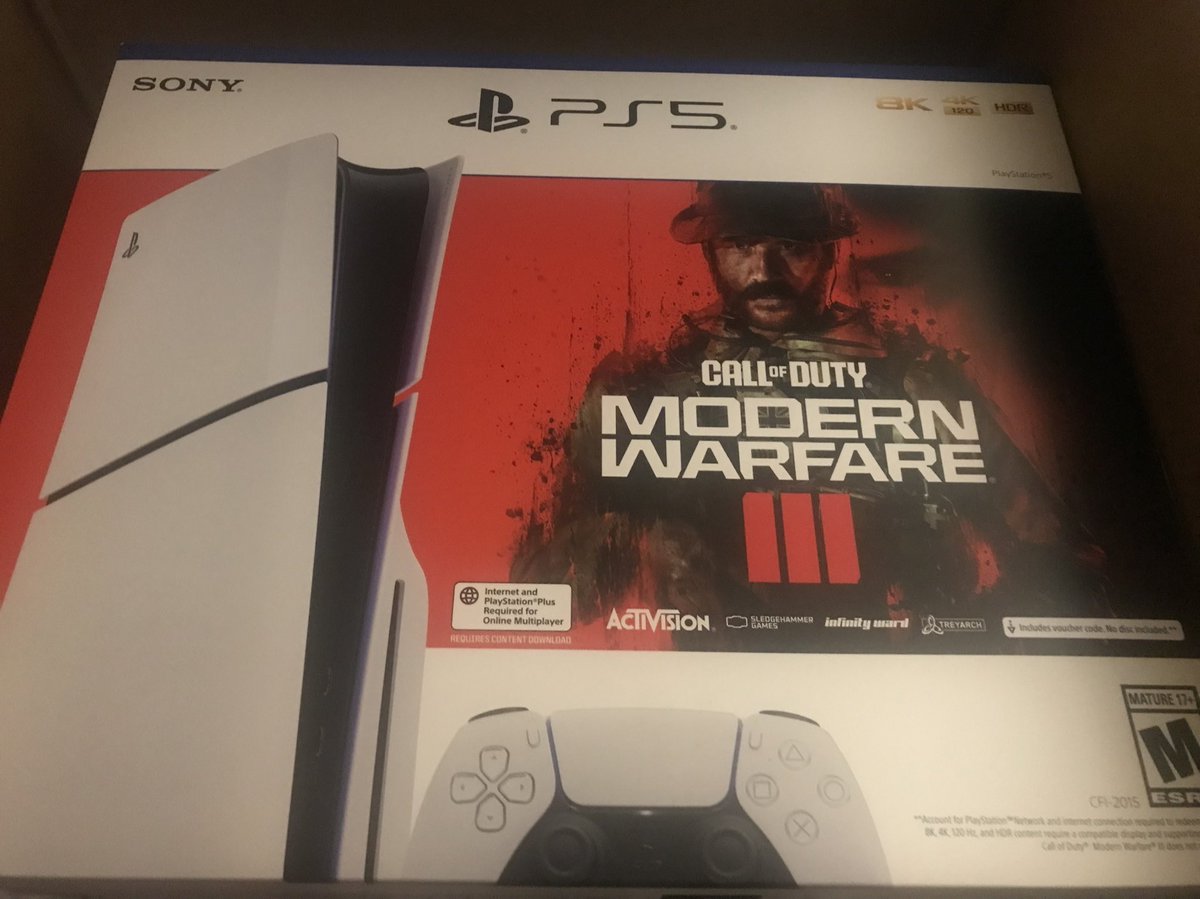 Iggycleo's tweet photo. It happened, I caved. Now, share with me my moment of zen. 🎶new game, la la, so fun🎶 https://t.co/YFRA6sUsKf