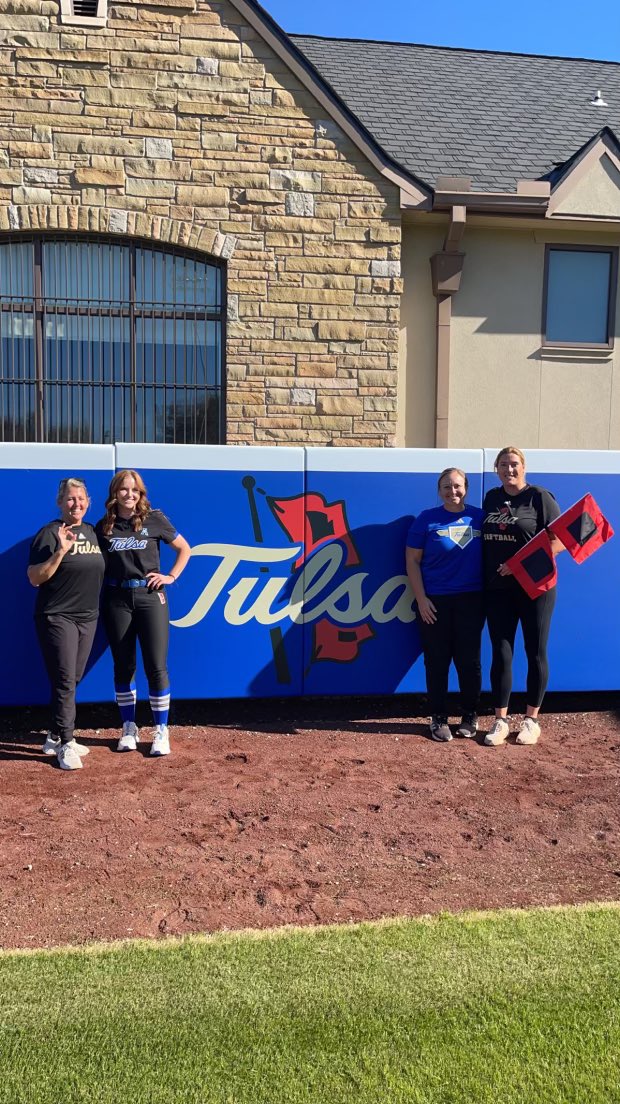 Lisa Frizzell tweet media