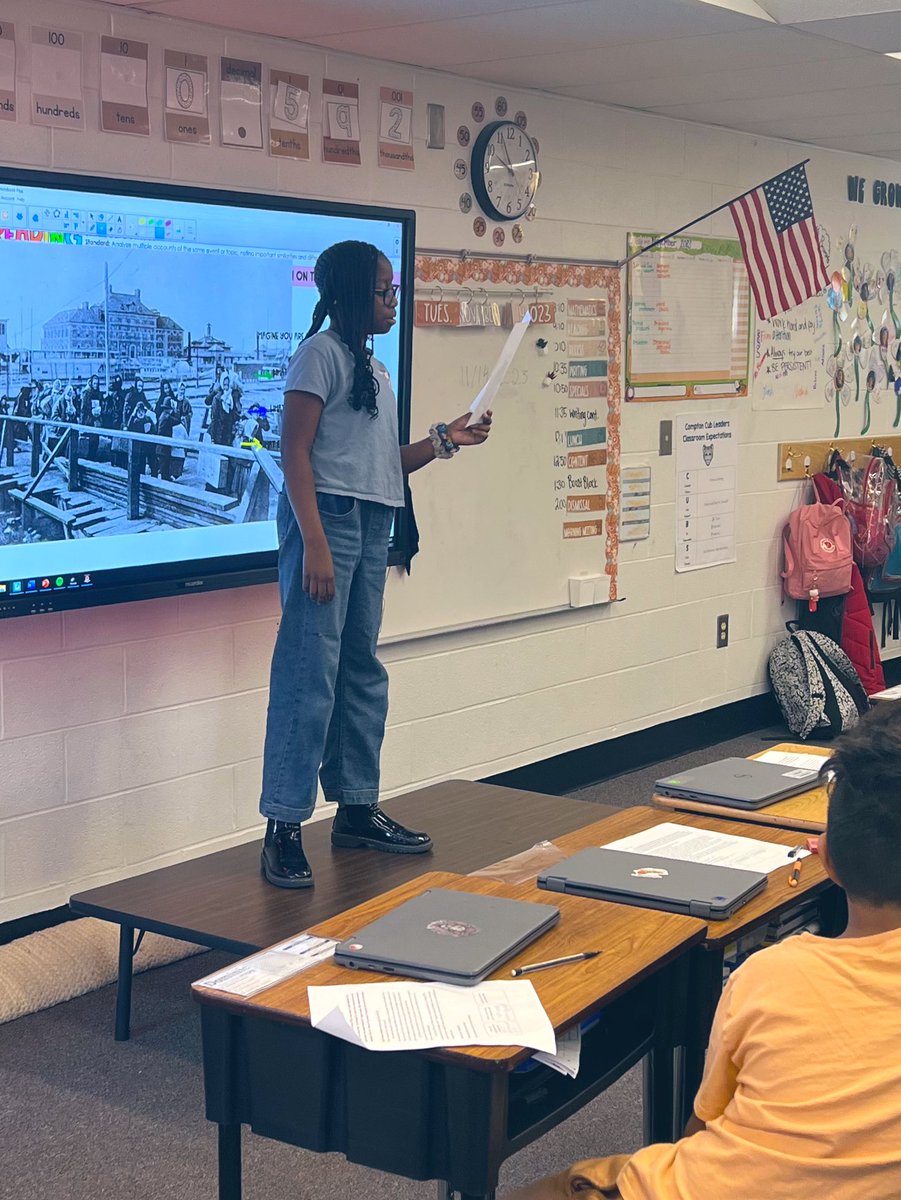 CobbVisualArts's tweet image. Fantastic #artsintegration walk today with @Comptoncubs! Authentic learning in 3, 4, 5 &amp;amp; multi-age AU bridge classrooms. Process boards out across grade levels. Engaged students demonstrating learning in a variety of ways! 💜🎨🎶🎤🎭 #doingdriveslearning