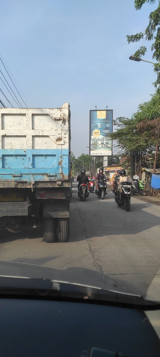 ariabima_'s tweet photo. Opra city macet sudah 30menit @e100ss https://t.co/af0yXJvT14