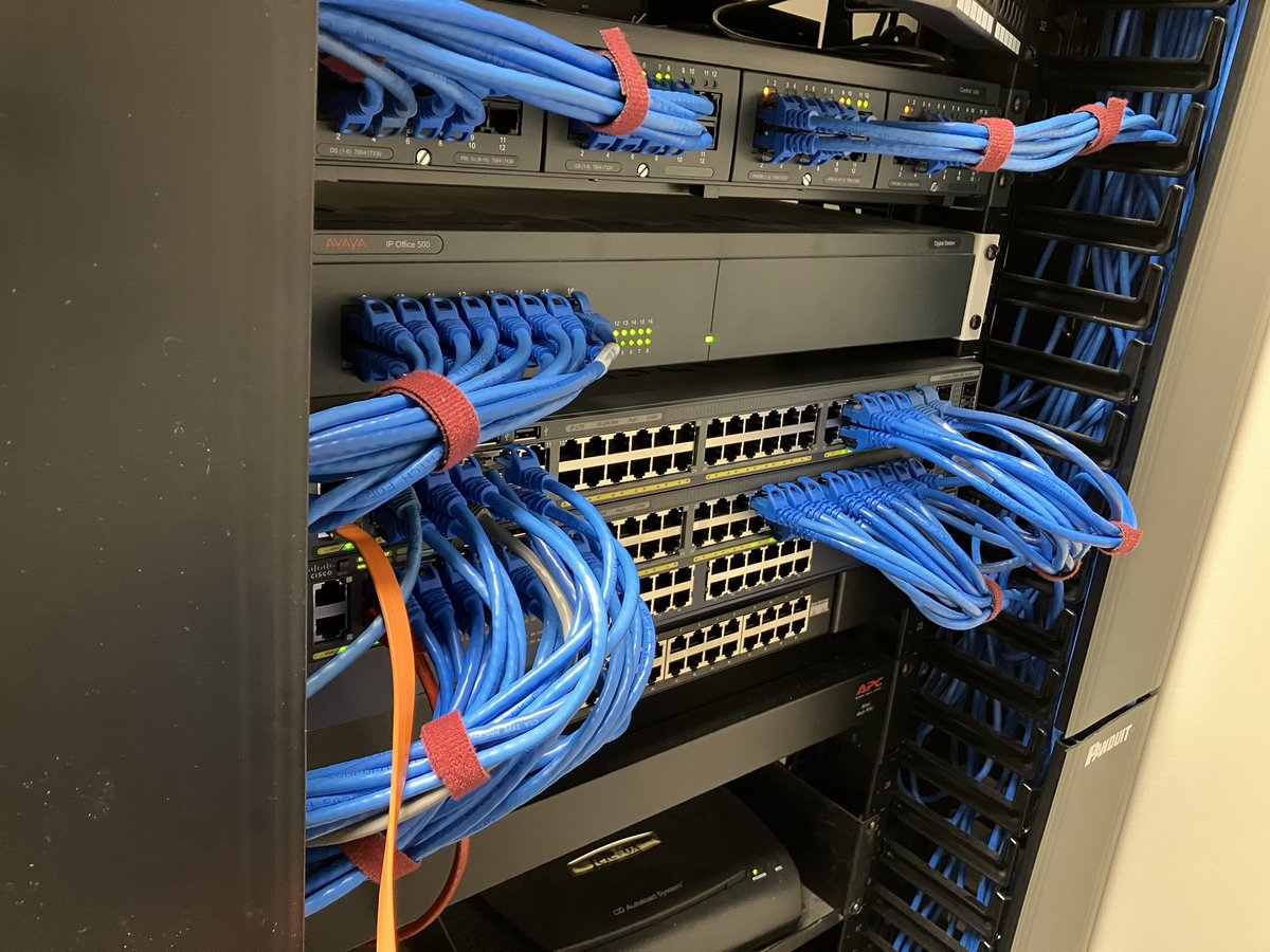 TriniNetEng's tweet image. Another quick deployment to replace this Frankenstein network. Cables managed by yours truly