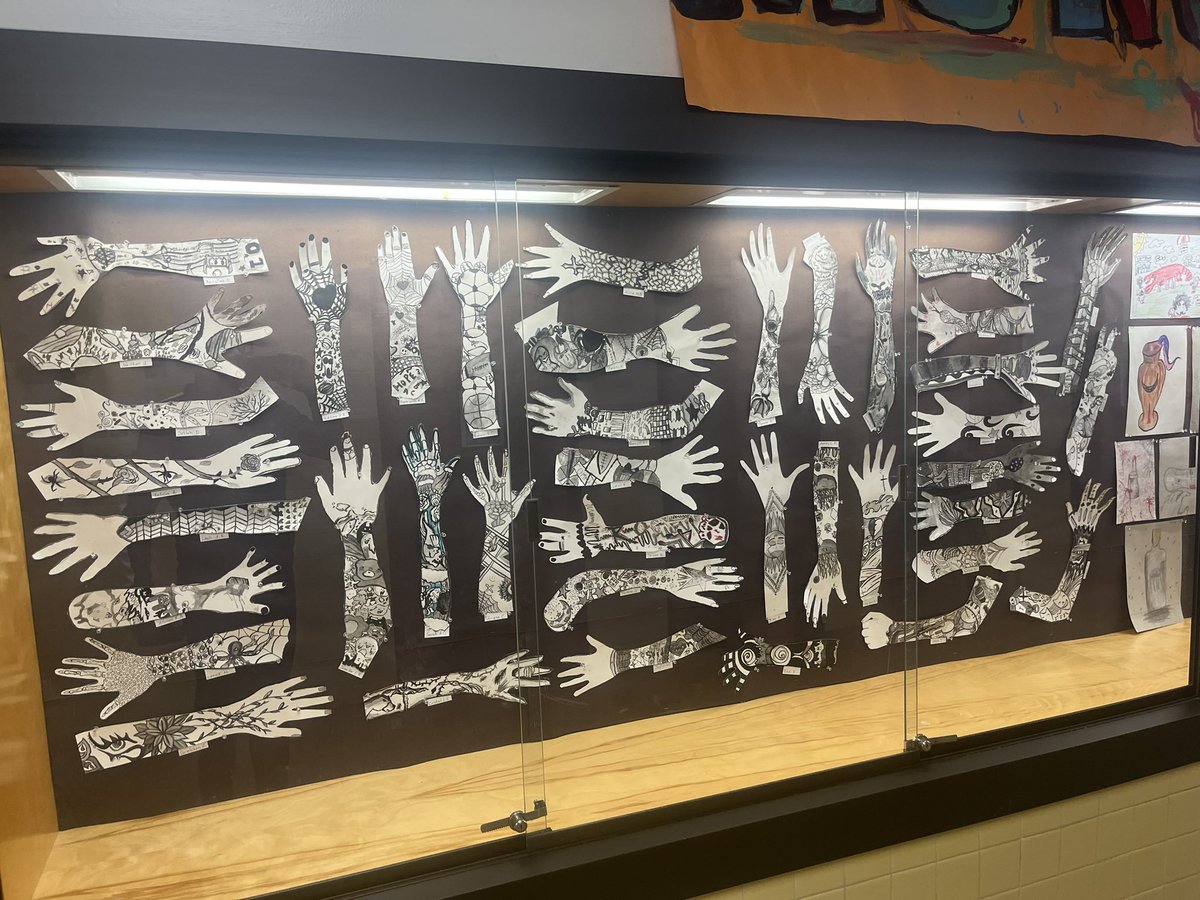 DHooverBeetFCPS's tweet photo. Spent a chunk of my day looking at the amazing art work of our students. It truly brightens my day seeing what our students can create. #TeamMonocacy #FCPSVPA https://t.co/1Rrm9WC8gF