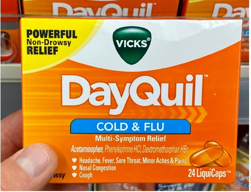 EMNews's tweet photo. When @US_FDA announced that oral #phenylephrine was ineffective as a #nasal #decongestant, it was no surprise to #EPs.
@blakebriggsMD says EPs have a duty to tell patients that #OTC #cough and #cold meds provide no more relief than #placebo. https://t.co/pUslQznBt0 #FOAMed https://t.co/QiDff9dBsX