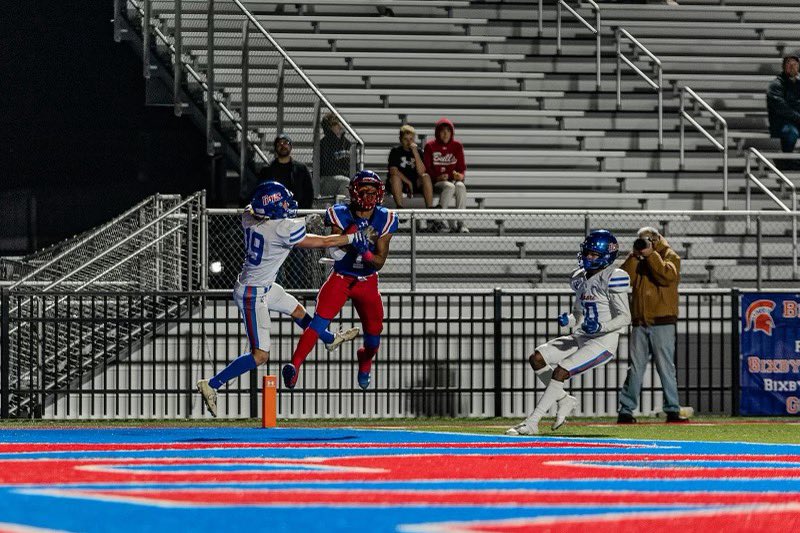 CbrownCourtney's tweet photo. It’s Wednesday Night and it’s Time for The Bixby Football Coaches Show hosted by @shawn_tiemann  Guest with Player Guest Senior DB ALL Purpose Back @KordellGouldsby @docscm @jbrown6216 @BixbySpartanFB @tulsaanimal971 https://t.co/DqZq9jblcZ