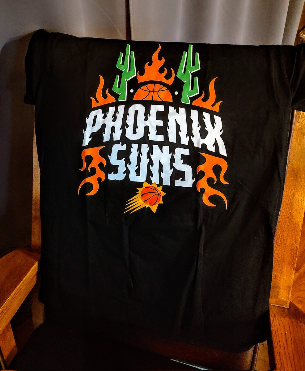 BennRickman's tweet photo. New shirt arrived just in time for the game tonight and the return of @DevinBook 
☀️🌵🏀🔥 https://t.co/nOVTbm2m1I