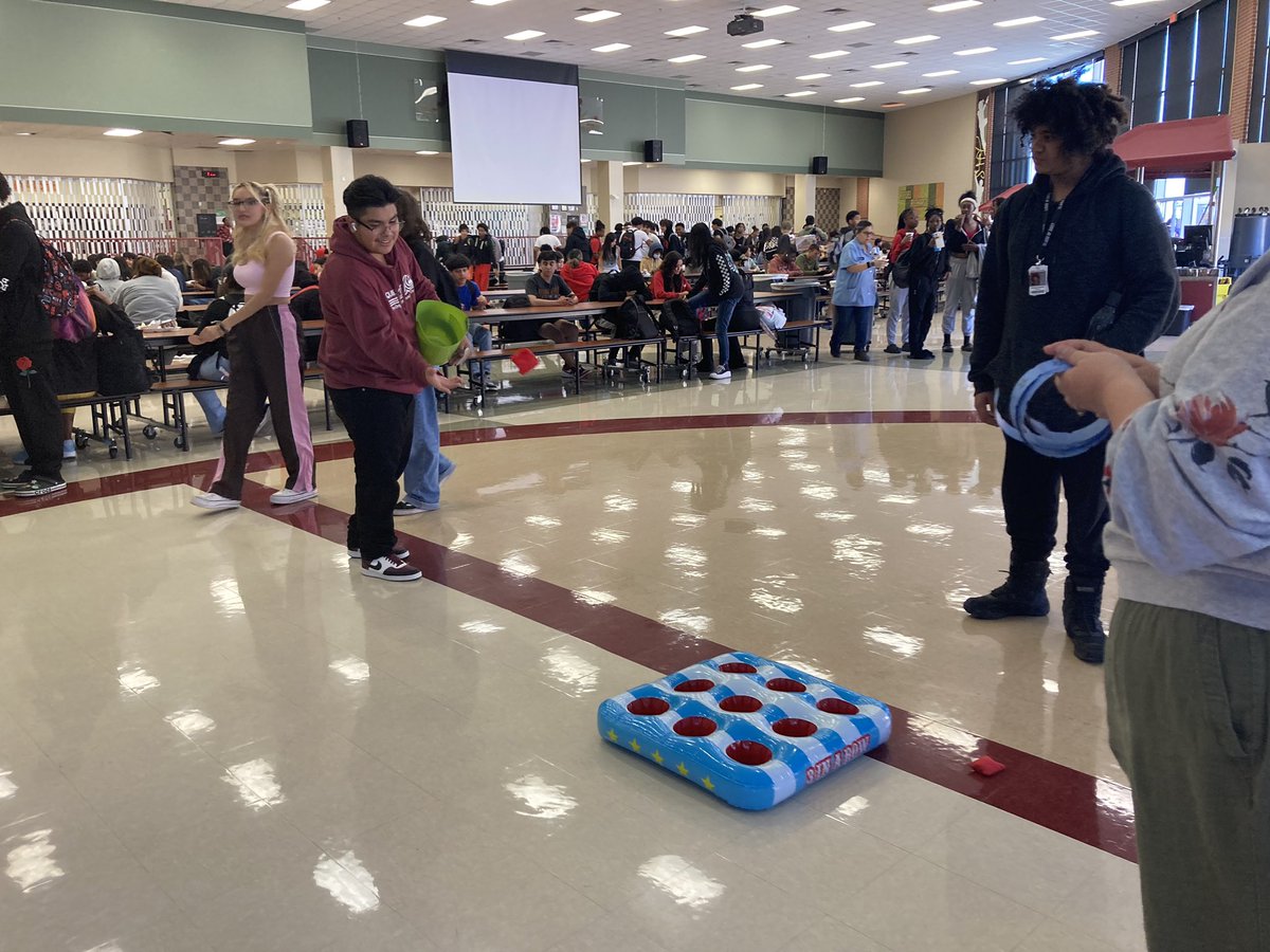 RocketCounselor's tweet photo. In celebration of World Kindness Week, Rocket Counselors and Stuco hosted the Kindness Carnival! Student created kindness confetti and played table top games! #KindnessMatters https://t.co/iWwy9r4z5r