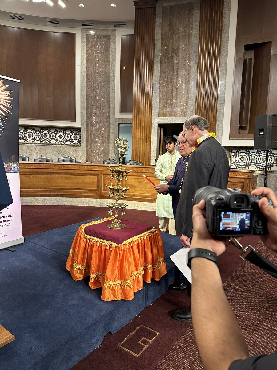 BAPS_PubAffairs's tweet photo. Our third diya lighting tonight at #DiwalionCapitolHill featured Rep. @BradSherman, Ohio Senator @NirajAntani, and Bob Peckar! https://t.co/94FpR9LL3l