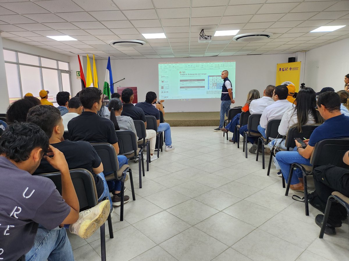 🙋🏻‍♀️🙋🏻‍♂️Más de 100 personas asistieron a nuestra jornada sobre lineamientos técnicos para la gestión de la velocidad.

En la <a href="/upbmonteria/">UPB Montería</a> hablamos sobre la “Metodología para establecer la velocidad límite en vías colombianas” y el "Programa Nal. de Gestión de la Velocidad" 🇨🇴🛣️