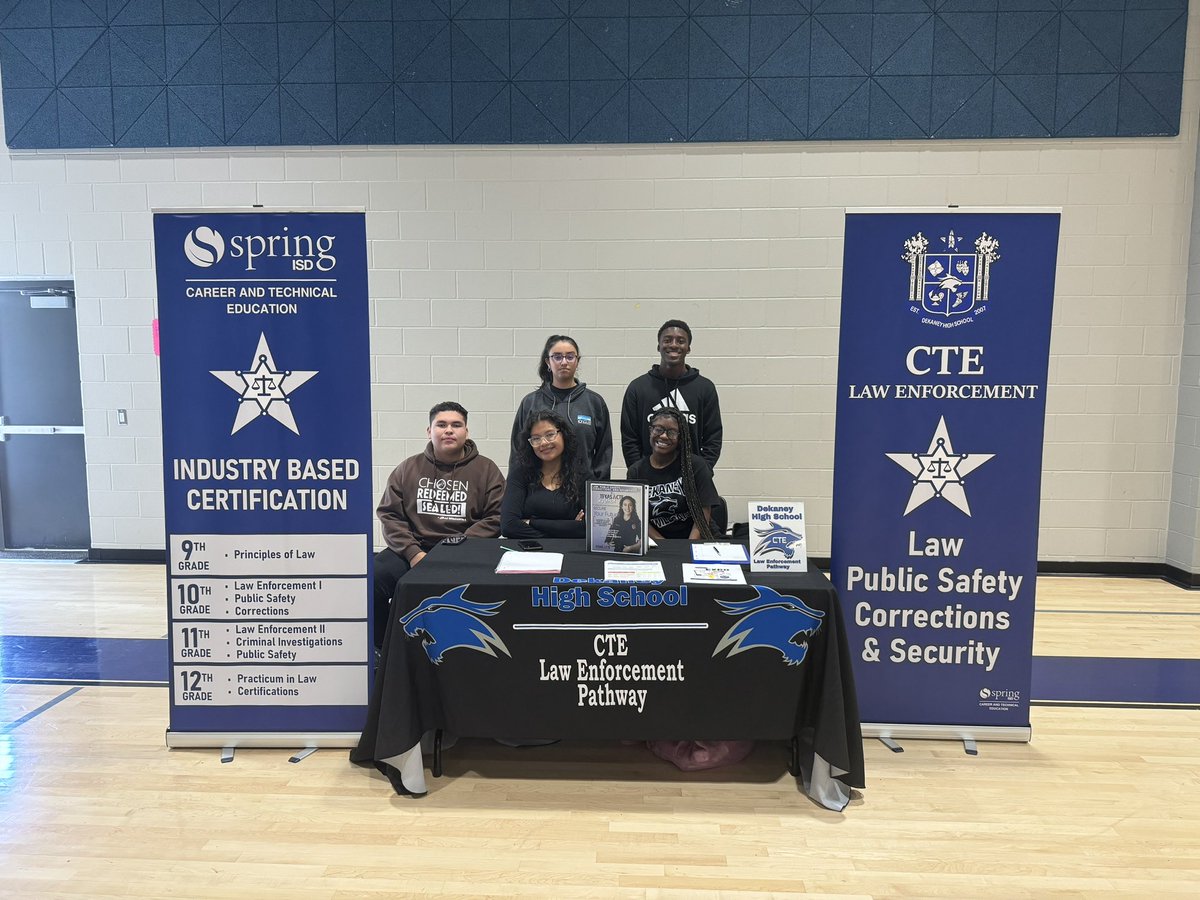 DHS_CTE_Law's tweet photo. HIGHLIGHT:  Our Law Enforcement pathway students had fun promoting and marketing our program to the 9th graders yesterday.  #StudentLeadPromotion #PeerToPeer #CTEexpo @SpringISD_CTE @CteNths @SpringISD #DekaneyHigh 🔵⚫️ https://t.co/y9MEdWSwvK