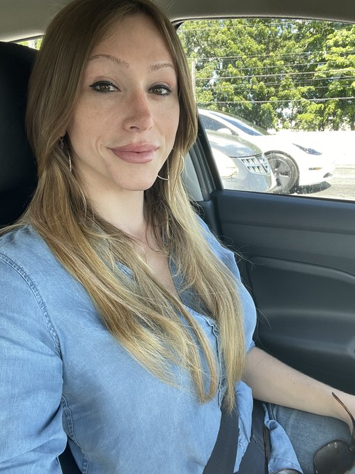 Some people are alcoholics, some are 300+ pounds, some people smoke too much,everyone&rsquo;s got issues. That&rsquo;s