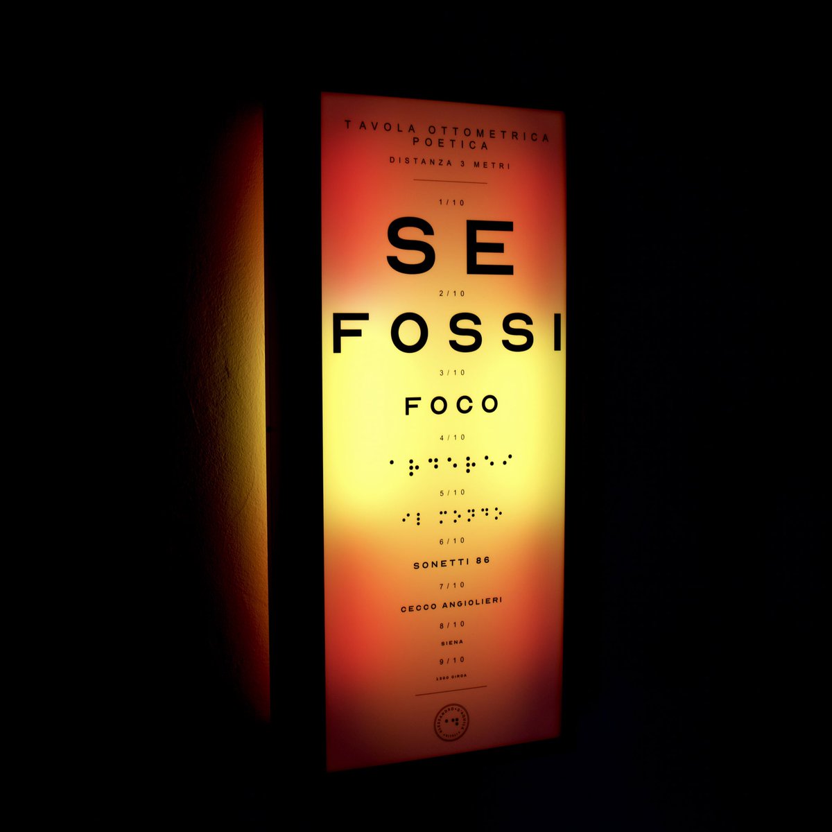 alexdaquila's tweet photo. GN
“Foco”
Tavola Ottometrica Poetica
Anno 2023
Lightbox 30x70x25cm
Omaggio a Cecco Angiolieri
9 esemplari disponibili
#tavolaottometrica #ottotipo #optometric #eyechart #light #sefossifoco #contemporaryart #artecontemporanea https://t.co/qCukRmFHZV