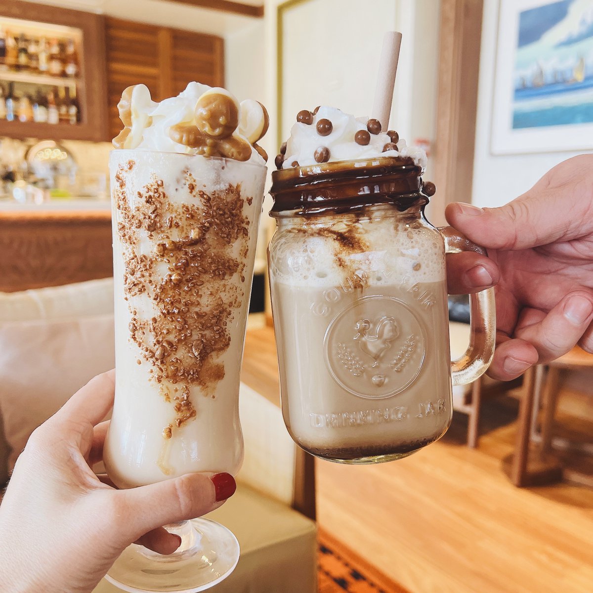 Add sugar, spice, and a bit of magic to your #VeryMerrytime cruise with these special holiday coffee drinks! Are you getting the Gingerbread House, Cookies and Cocoa, or both? 🍬🍪