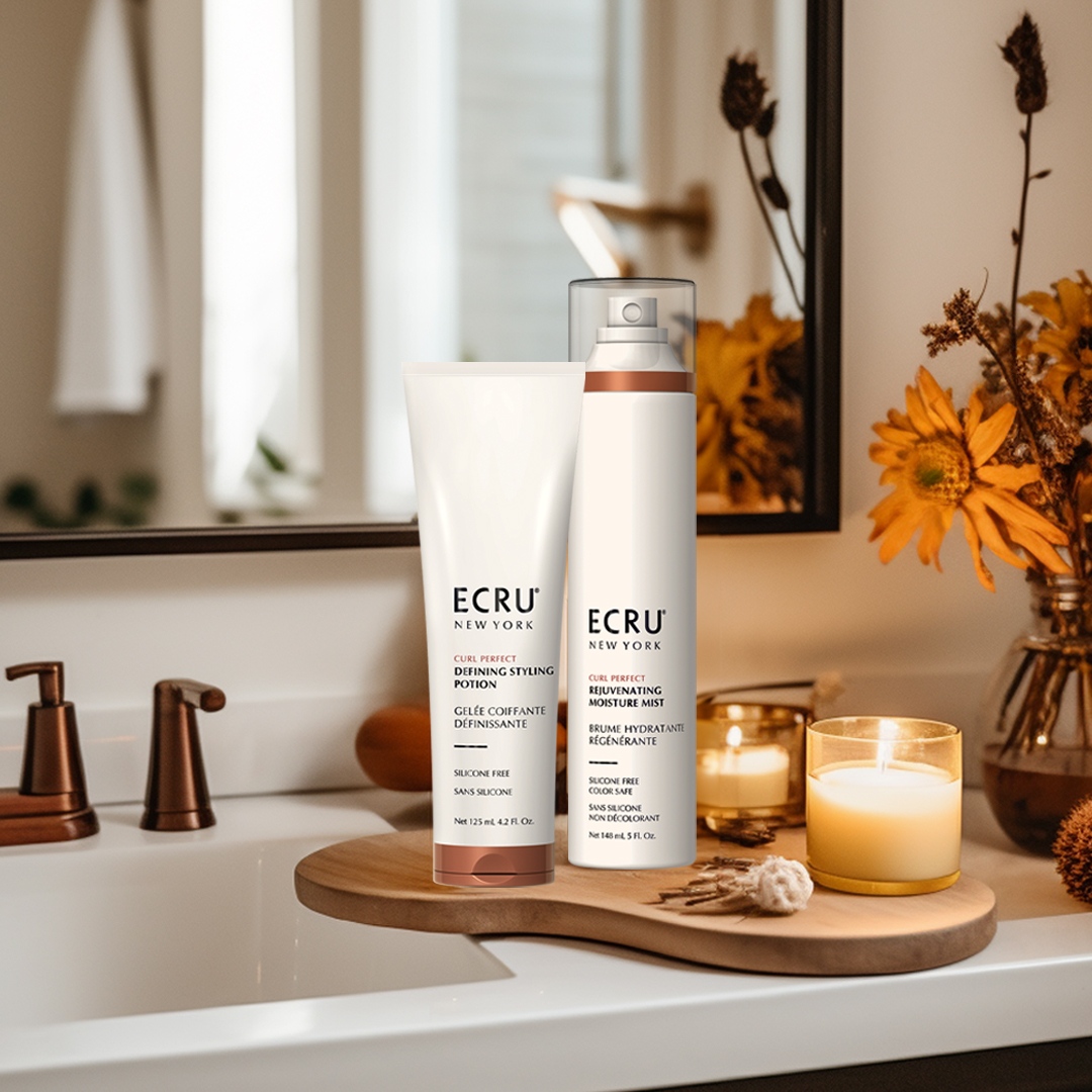 ECRUNewYork's tweet image. Our key to beautiful, frizz-free curls this fall. 🙌Available at ecrunewyork.com/shop
#curlyhairproducts #frizzfree #definedcurls #ecrunewyork