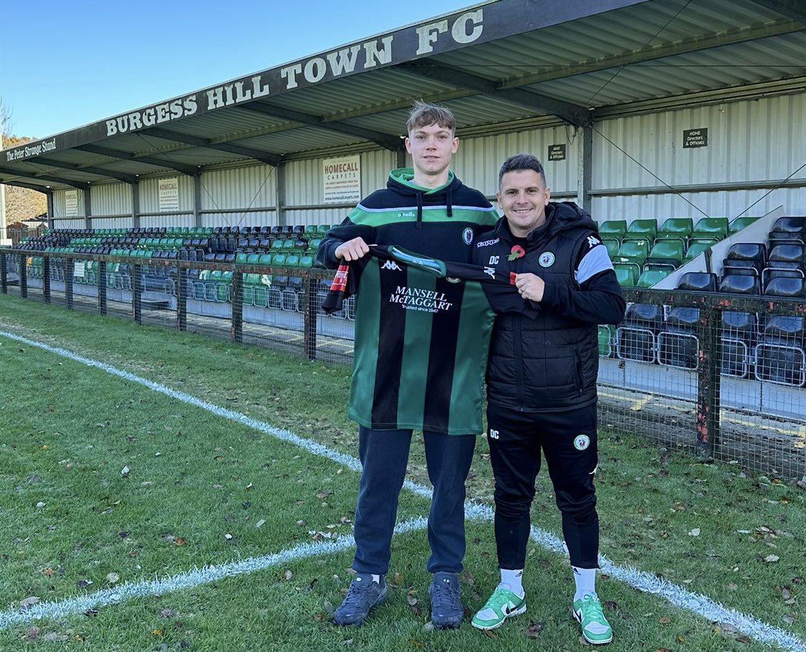 We are delighted to announce that our U18s Striker, Alex Brewer has signed first team forms and will be in our men’s Matchday squad moving forward.

Alex has been on fire in the youth set up this season and played a big part in firing us to the FA Youth Cup 1st round.

💚🖤 #COYH