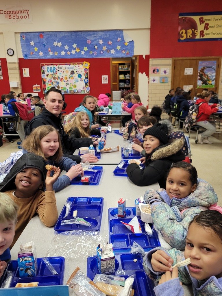 We had a great breakfast with NA Schools SRO, Officer Morse. Thank you for spending some time at Community!!