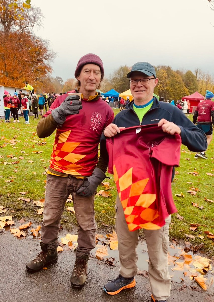 We had a lovely morning singing at the #RemembranceRun in Phoenix Park last Sunday 🎵 Established as an event in remembrance of loved ones, our songs were dedicated in loving memory of our late choir member David. Thank you to @irishathletics for inviting us.