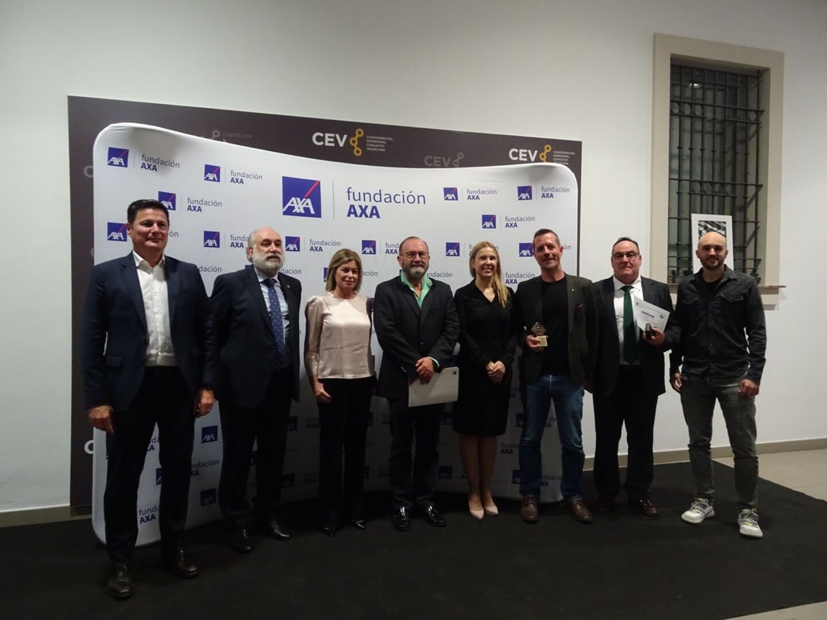 FundacionAXA's tweet photo. 🏅🏅🏅Hoy @GVAinvassat @DygmaLab #Avinci y Francisco Santolaya han recibido el galardón #PremiosAXAPrevenga por su trabajo en la #prevenciónlaboral ¡¡¡Enhorabuena!!! https://t.co/q7NI1m2VX8