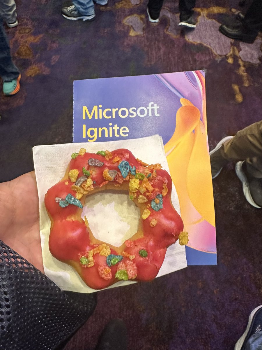 randriksen's tweet photo. @MSCloud So far so good :) found doughnuts as well https://t.co/wggRdRJg4c