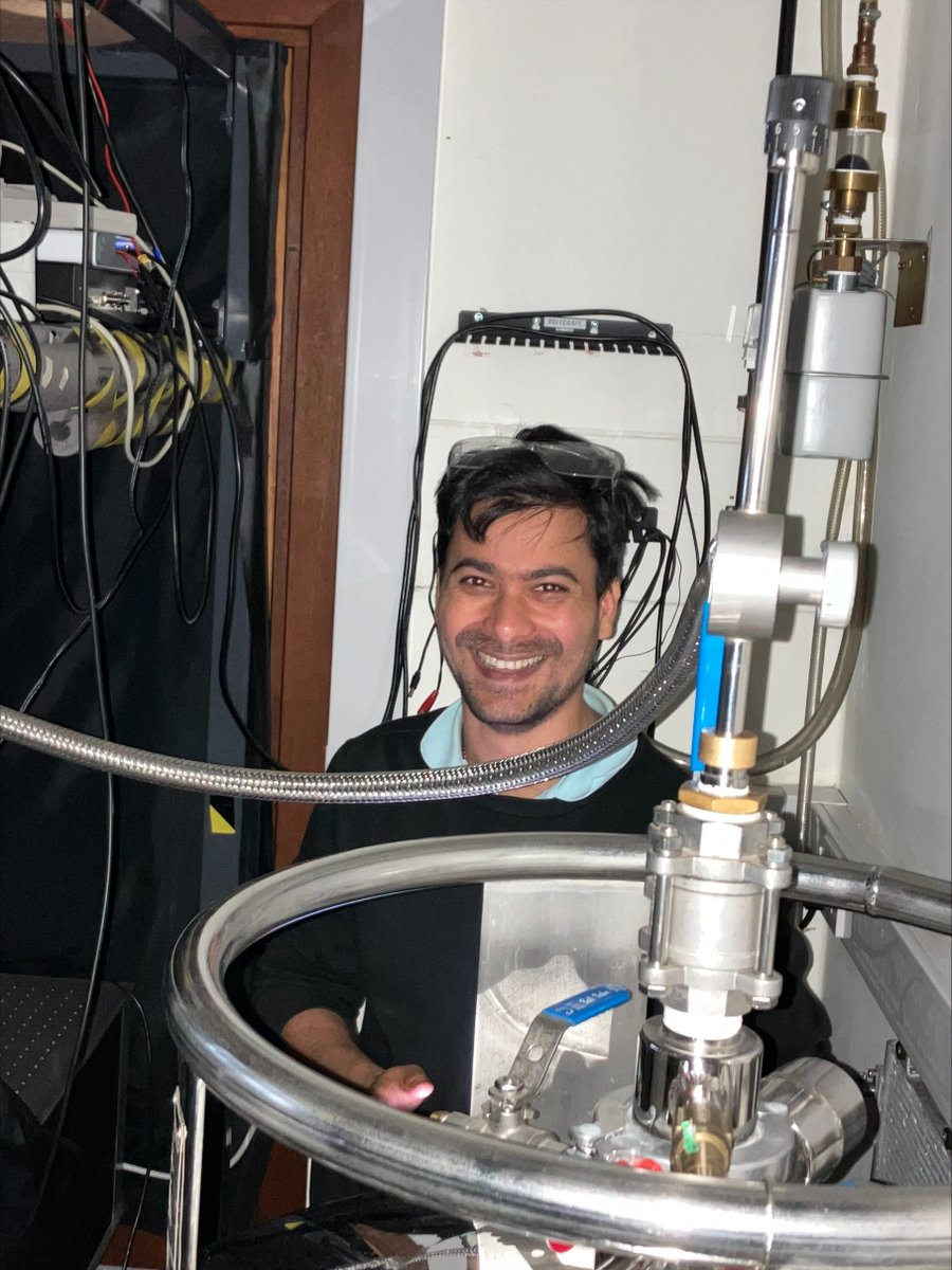 joesmio's tweet photo. Great times in the lab! Hao-Cheng’s first Rabi oscillation and Vivek’s first cryogenic PL #quantum @QETLabsBristol https://t.co/pY0AECzhqC