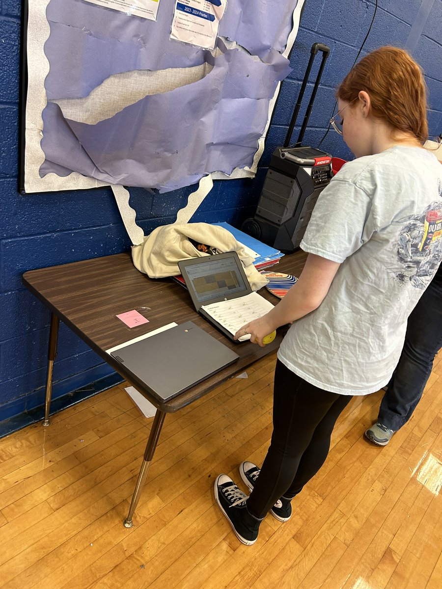 Arrington_PE's tweet photo. Danielle is Human Resource for her team. She is in charge of getting peers playing as well as taking down the score and inputting information into the spreadsheet that keeps my class running. #GenZPE #sportedmodel #SecPhysEd @awheeler_wheels @mcpsMCHS @MCPSk12 #PhysEd
#sportseducationmodel