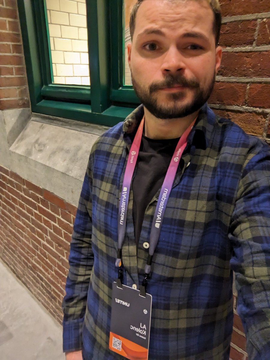 I'm at the thing! Million thanks <a href="/LooperVFX/">LooperVFX ✦</a> 🙏 #unite2023amsterdam