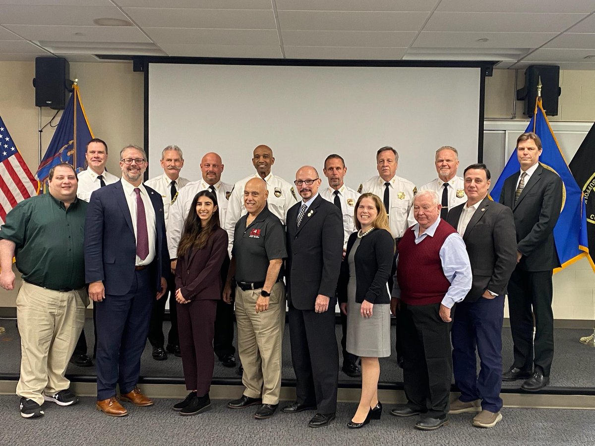 Today I attended the annual @Suffolk_Sheriff 's legislative breakfast with my colleagues @DeanMurray4NY , @jodiforny, @Hon_DeStefano, & @NYAssemblyBrown to discuss challenges our men & women in law enforcement & corrections face, new initiatives, and resources for the public