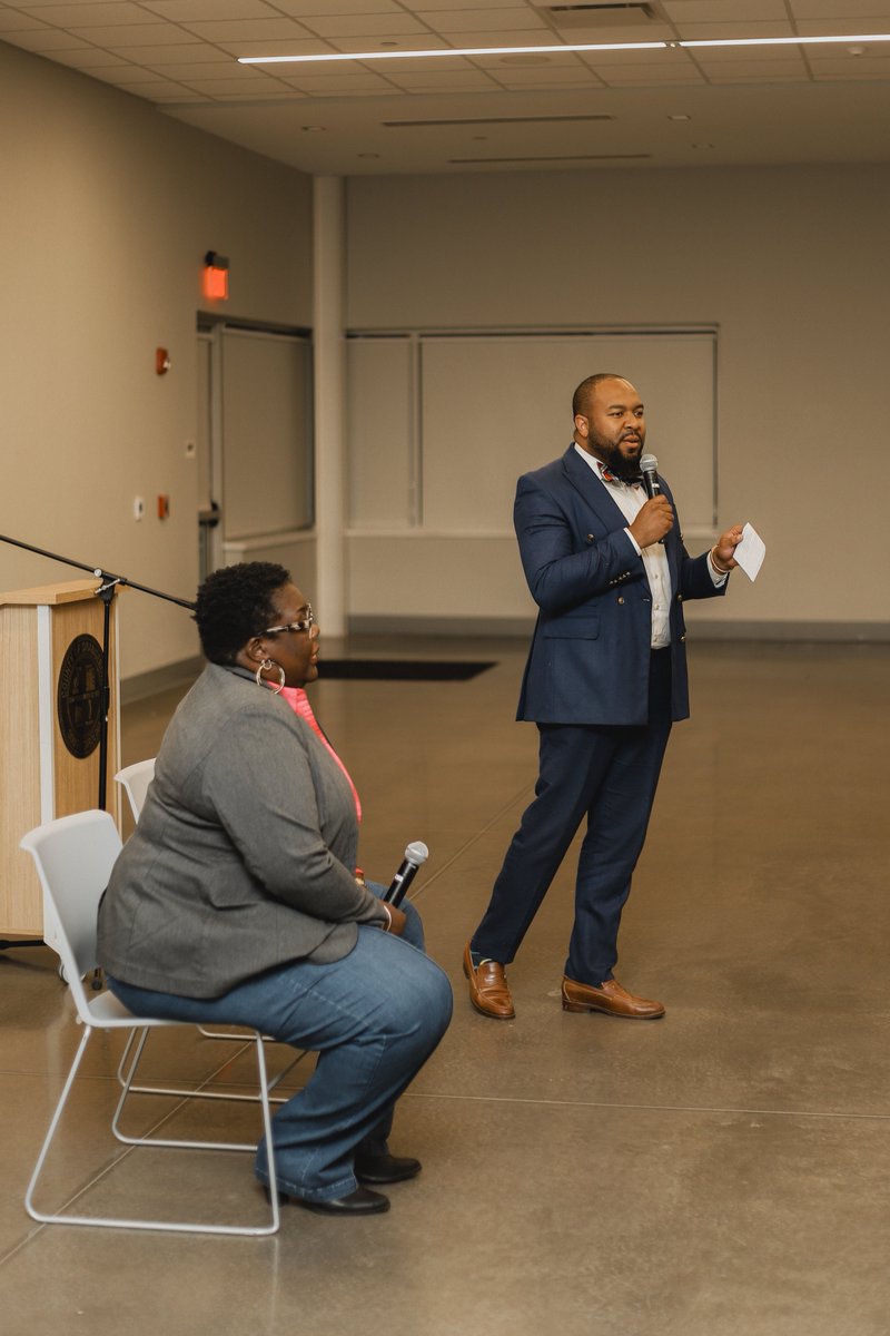 The_jaimedoc's tweet photo. Thanks to everyone who came to our screening in Orangeburg hosted by @46Hoperd &amp; @LuminalTheater !! Lots of thoughtful conversation about voter engagement and the work that we must put in to make sure all voices are heard!! #whileIbreatheIvote @harrisonjaime @cspain1920 https://t.co/SWafRAjtRY