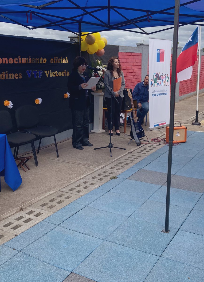 JUNJI_Araucania's tweet photo. Junto a la @SubEducParv, @lagos_lagoss llegamos hasta Victoria para participar en la ceremonia de Reconocimiento Oficial otorgado a cinco jardines infantiles de la comuna. 👏🏼👏🏼 https://t.co/jt9AiKfxoF