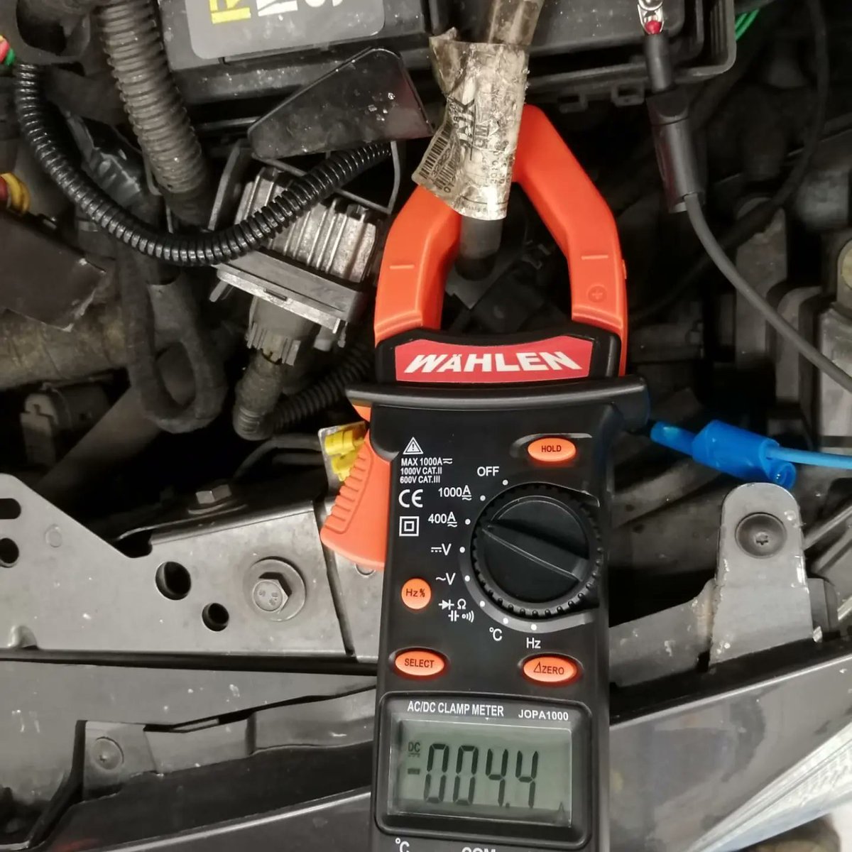 AusitAuto's tweet photo. Aquesta setmana hem iniciat als mòduls: M2 sistemes de propulsió en VE i VHE i  M3 sistemes elèctrics d'alt voltatge, bateries i recarrega del curs d'especialització VE i VHE. 
Tecnologia micro híbrida, conèixer el sistema start stop, sensors de vigilància de la bateria. https://t.co/et42XCMRTT