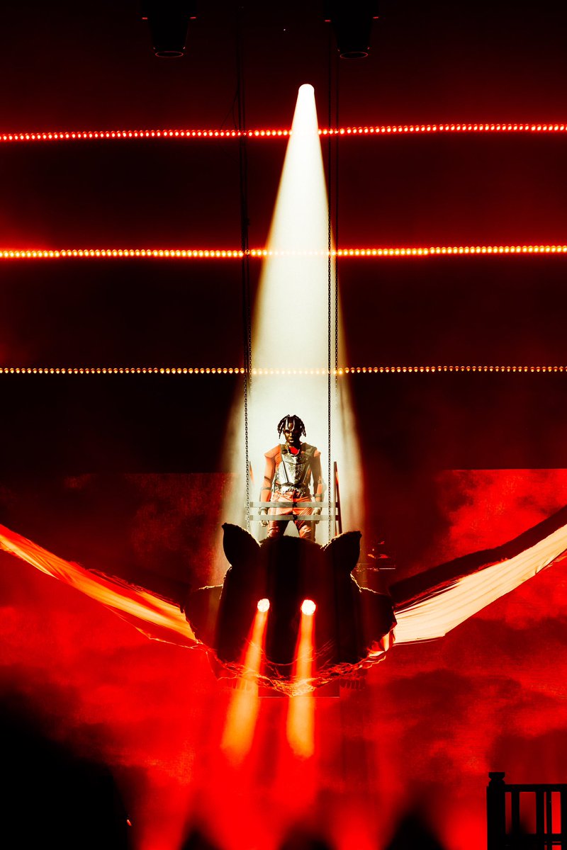 Amzino_06's tweet photo. Rema Live at the O2 Arena (2023). π¦ shot by me πΈ @heisrema #O2Arena #remao2 https://t.co/3CbVJ9CDIK