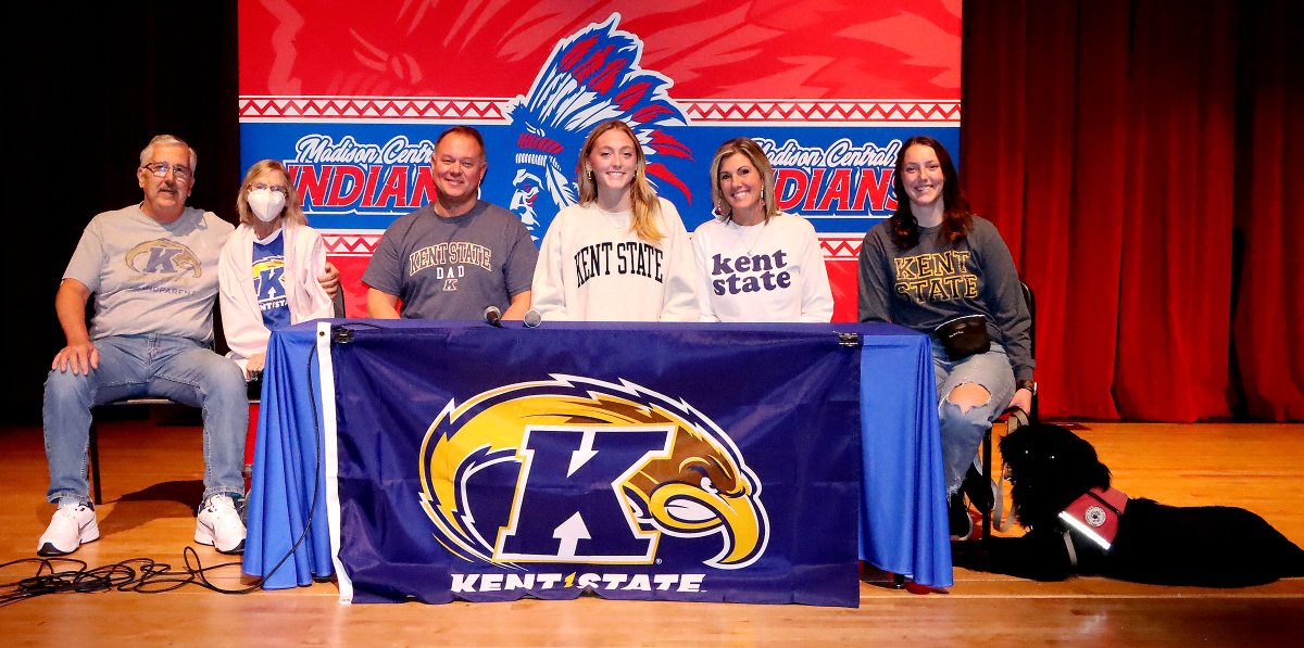 RichmondRsports's tweet photo. SIGNING DAY 2023
Madison Central senior Avrey Rigney signed a national letter of intent on Wednesday to play volleyball at the Kent State
@MCHSVolleyball https://t.co/a8lHBZM23t