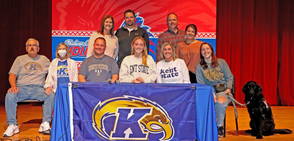 RichmondRsports's tweet photo. SIGNING DAY 2023
Madison Central senior Avrey Rigney signed a national letter of intent on Wednesday to play volleyball at the Kent State
@MCHSVolleyball https://t.co/a8lHBZM23t