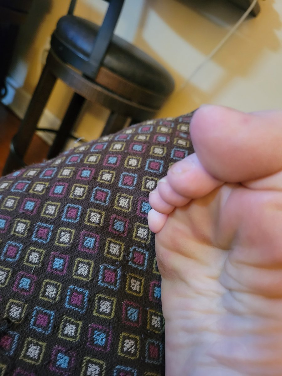 SoleToeSmith's tweet photo. #FootLove #footfetish #feet #footfetishnation #toes  #foot  #feetporn #feetlovers #feetworship #feetpics  #barefeet  #barefoot #soles
#feetcontent #FeetFetishCommunity #feetfinder
#feet_lover
#feet_pic #feet_lover https://t.co/RANe4Ig0YY