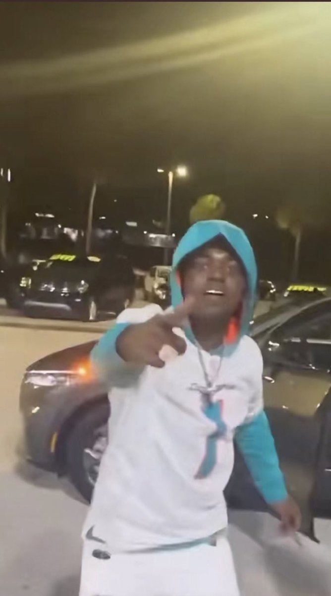 JoeRobbie tweet media