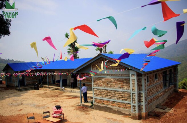 On Monday I’m heading to #Nepal… visiting schools and health posts built by <a href="/PaharTrustNepal/">Pahar Trust Nepal</a>. If you know me, you’ll know this is an organisation close to my heart. I can’t wait to see all the amazing work for myself. 

Please have a look: pahar-trust.org/donate