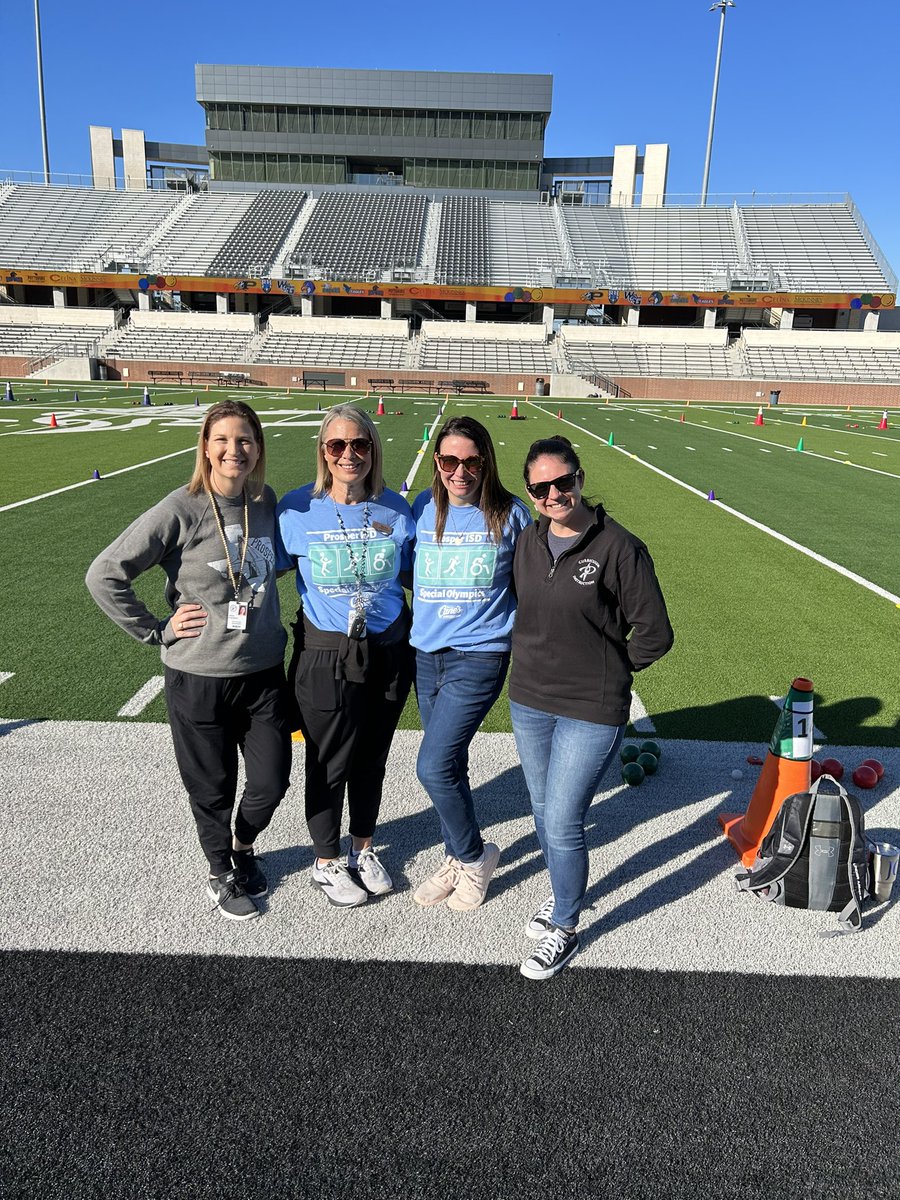 jessjonestory's tweet photo. Great morning at @ProsperISD’s first Bocce Ball Unified Olympics event! The kids were awesome, and these ladies make everything better! #prosperproud
@MandyNeece @MrsHutchPISD @mrsbbish https://t.co/l51PZ9uClb