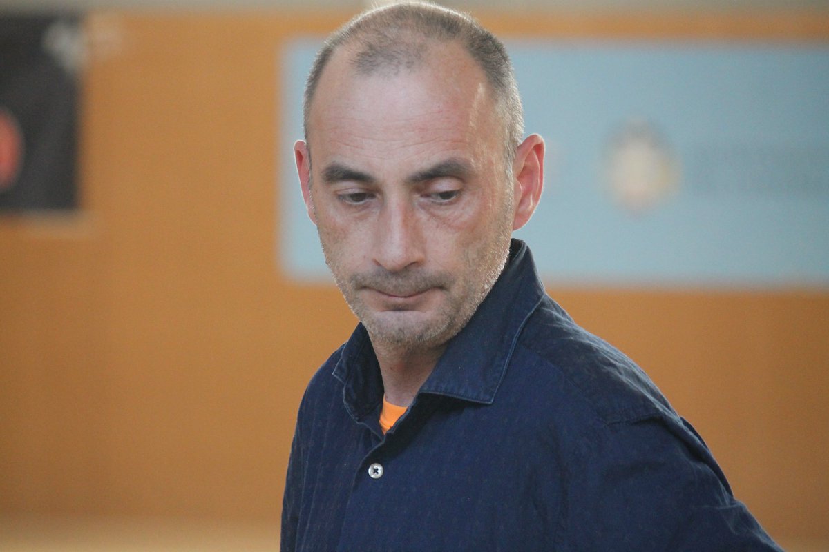 abvendrell's tweet photo. #ABV// SEGONA CATEGORIA MASCULINA
Avui ens ha deixat una persona que ha format part de la història del nostre club.
Sempre és una mala noticia, però la mort d'una persona tant jove és especialment dolorosa i injusta
Descansa en pau Marc.
#ADNtaronja #123vendrell #abvendrell https://t.co/Iv9LlqGO3n
