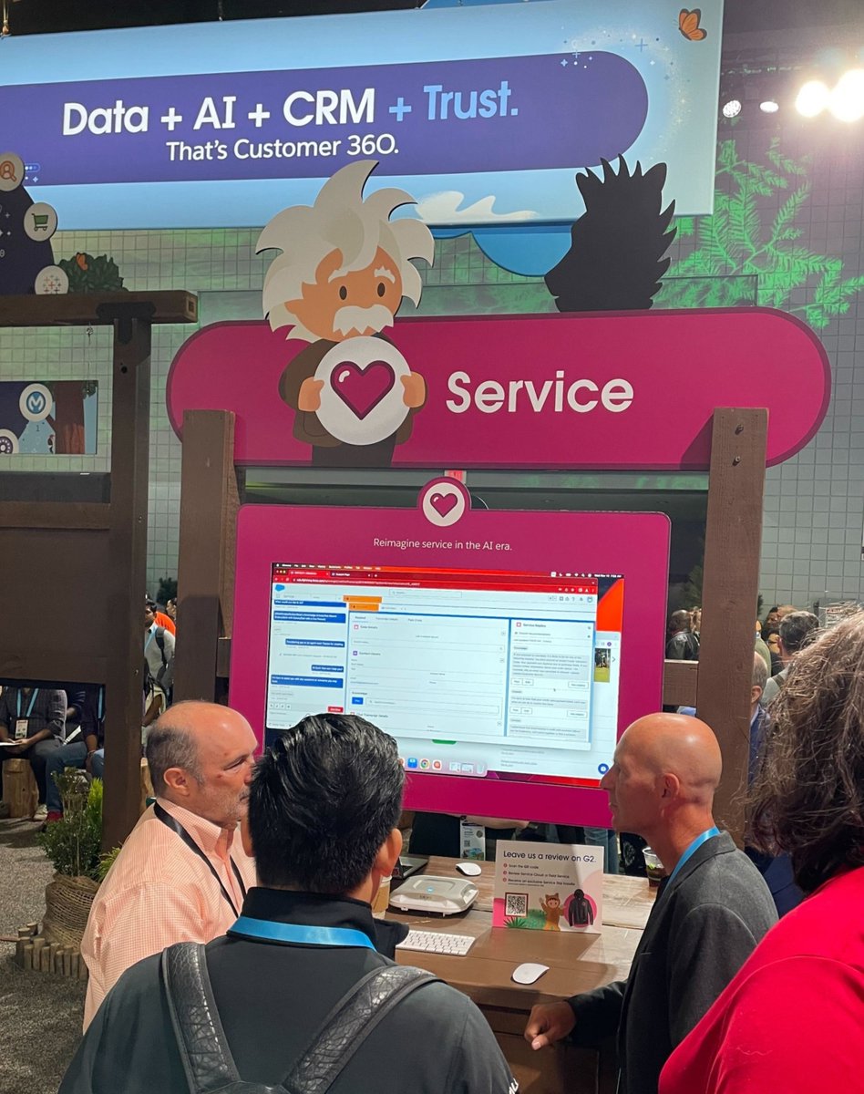 ServiceCloud's tweet photo. #ServiceStars are discovering how AI can boost productivity and efficiency at #SalesforceTour Atlanta.
Reimagine service with trusted AI: https://t.co/uiAgFHnup6 https://t.co/qg4cirDs24