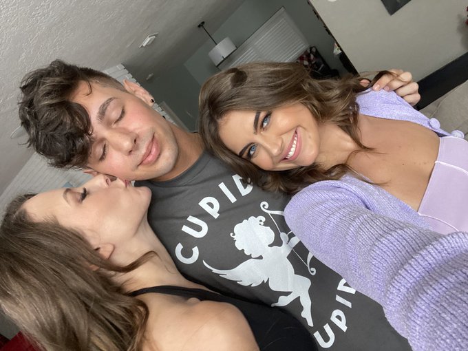 some cute pics from our @TeamSkeet set the other day 💜 it was such a fun time with the gorgeous @justinejakobs<a class="tags" href="/tag/teamskeet">@teamskeet</a>