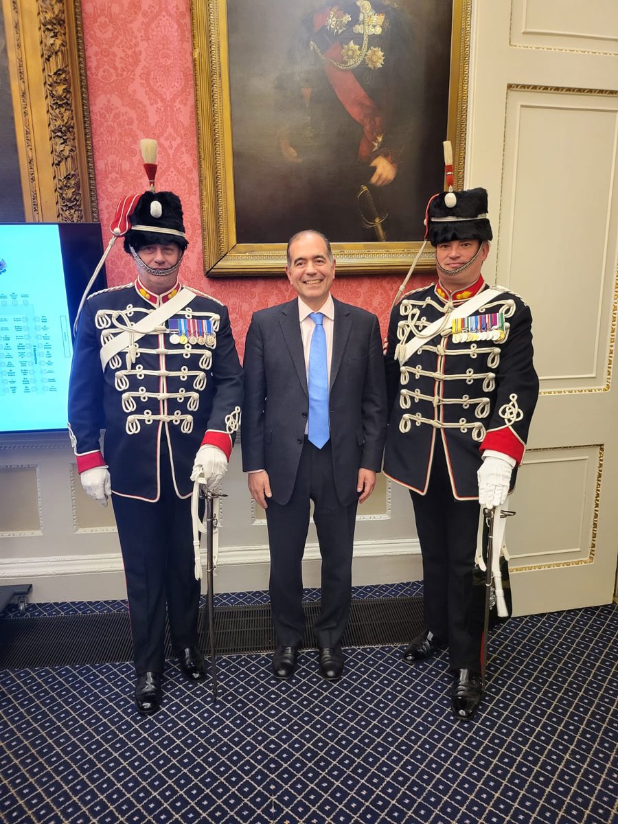 RonelLehmann's tweet image. Thrilled to be at the Esharelife 6th Annual Gala Dinner! 🌟 It's a privilege to support their mission of alleviating poverty globally through education, healthcare, and sustainable income projects. #EsharelifeGala #MakingADifference #GlobalCharity 👉 esharelife.org