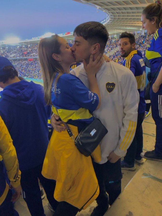 Volve10Riquelme's tweet photo. +ayer soñé con vos 
-qué soñaste? 
+no sé, no me acuerdo… https://t.co/zxMabDjVqm