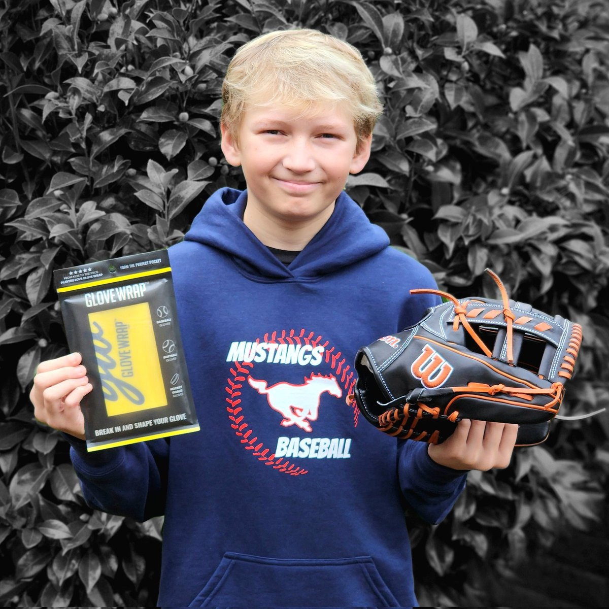 *Giveaway Winner*
Shoutout to Gavin and his team over at <a href="/glovewrapTM/">Glove Wrap™ for baseball, softball and hockey</a> for sending me this #A2000 and a #GloveWrap to break it in!

Thank you so much!!

#TwoSeamDream #BaseballGlove #BaseballPlayer #NewGlove #108StitchLife #IAmKeagen